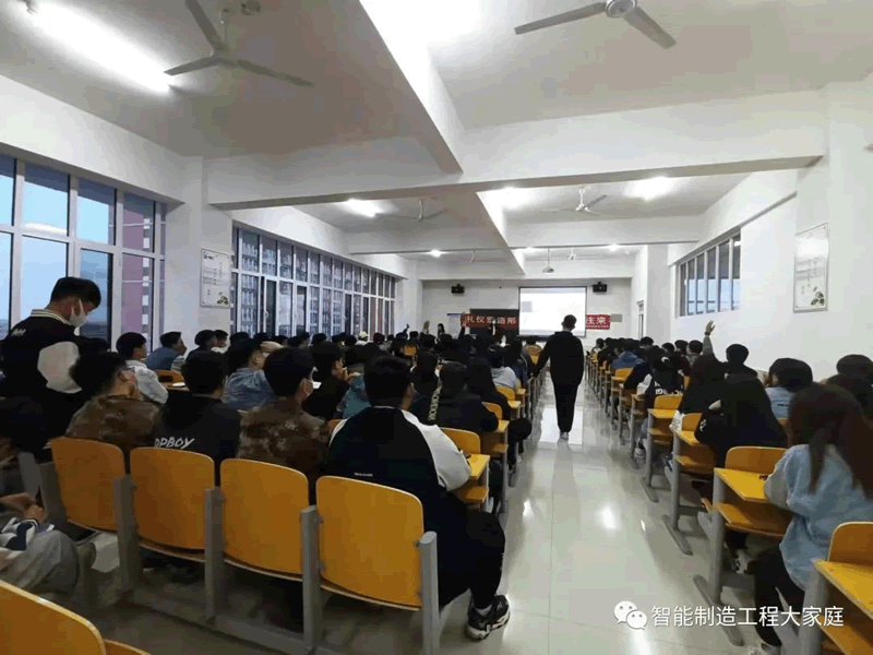 bat365正版唯一官网//智能制造工程学院//积极响应我校提升大学生就业十项基本技能培训——商务礼仪培训篇